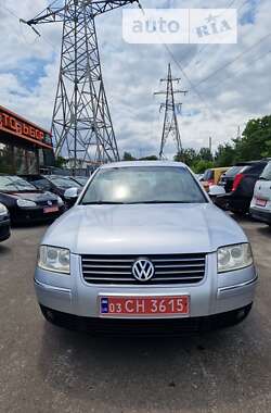 Седан Volkswagen Passat 2004 в Николаеве