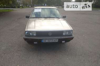 Седан Volkswagen Passat 1987 в Першотравенске