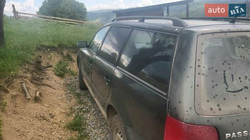 Універсал Volkswagen Passat 1998 в Славському