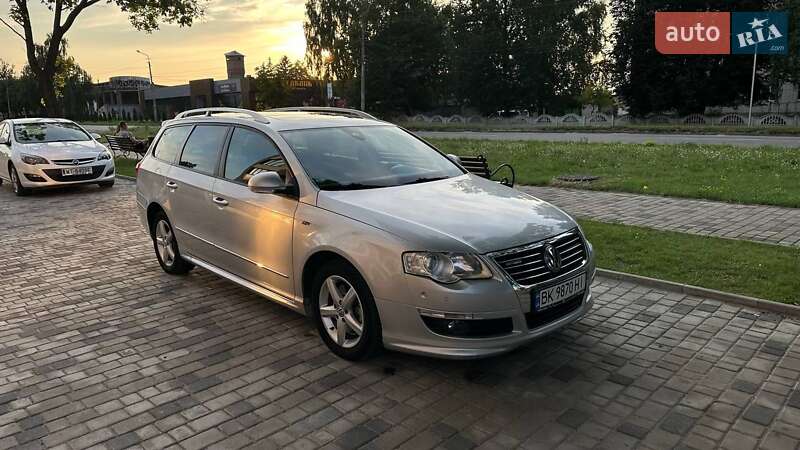 Универсал Volkswagen Passat 2010 в 