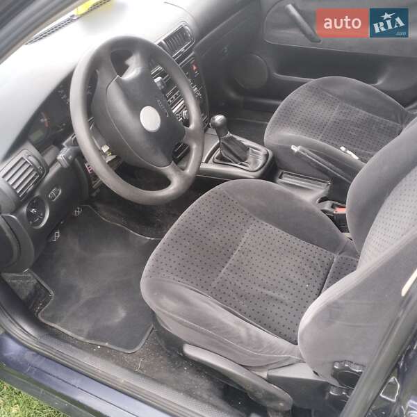 Універсал Volkswagen Passat 1998 в Тернополі