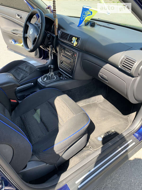 Седан Volkswagen Passat 2004 в Кобеляках фото 10 Седан Volkswagen Passat 2004 в Кобеляках