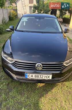 Седан Volkswagen Passat 2015 в Золотоноше