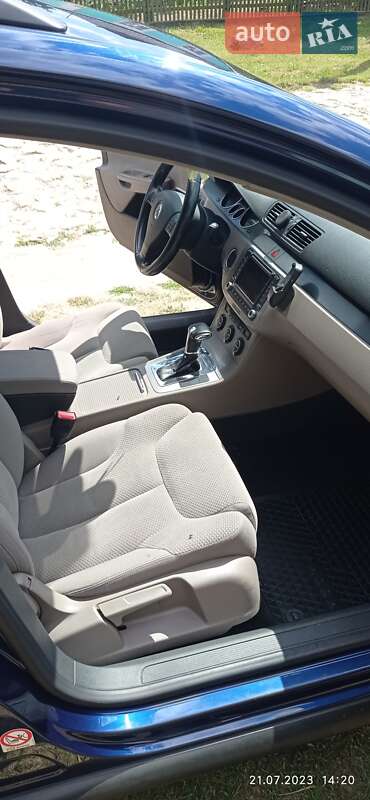 Универсал Volkswagen Passat 2005 в Киеве