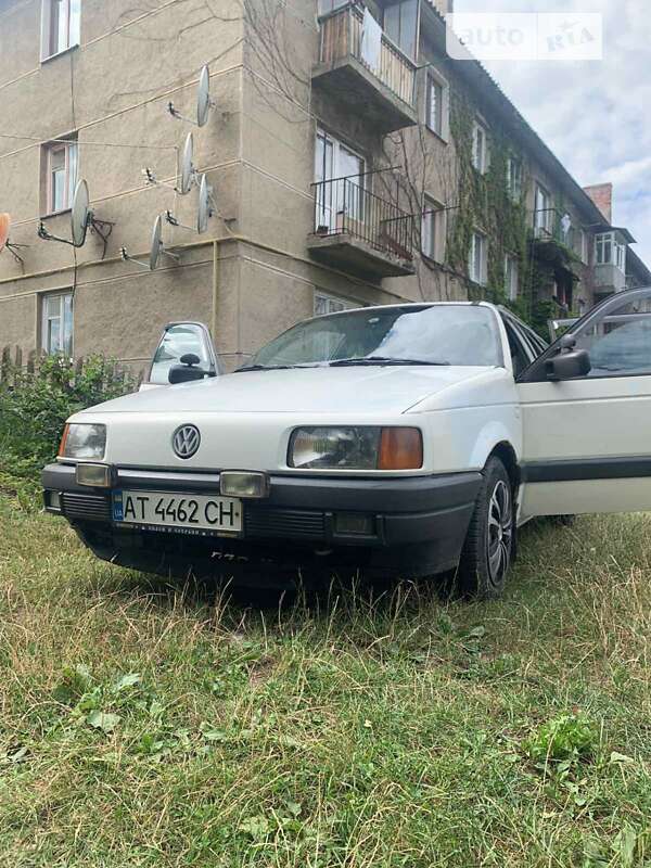 Универсал Volkswagen Passat 1989 в Яремче