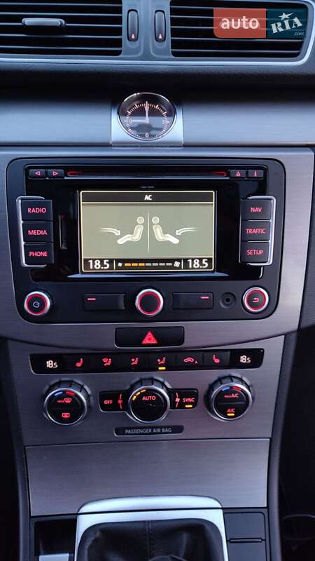 Універсал Volkswagen Passat 2014 в Вінниці