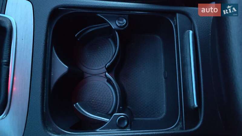 Універсал Volkswagen Passat 2014 в Вінниці