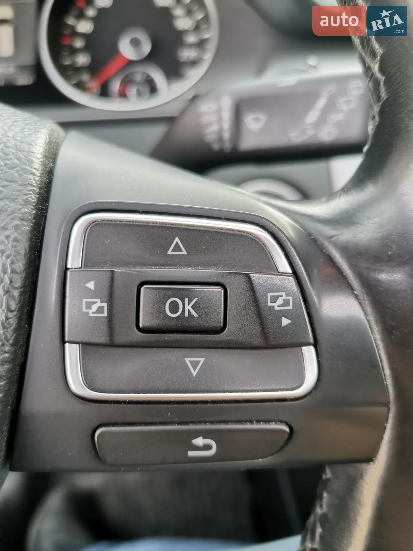 2014 Volkswagen Passat - мініатюра 45