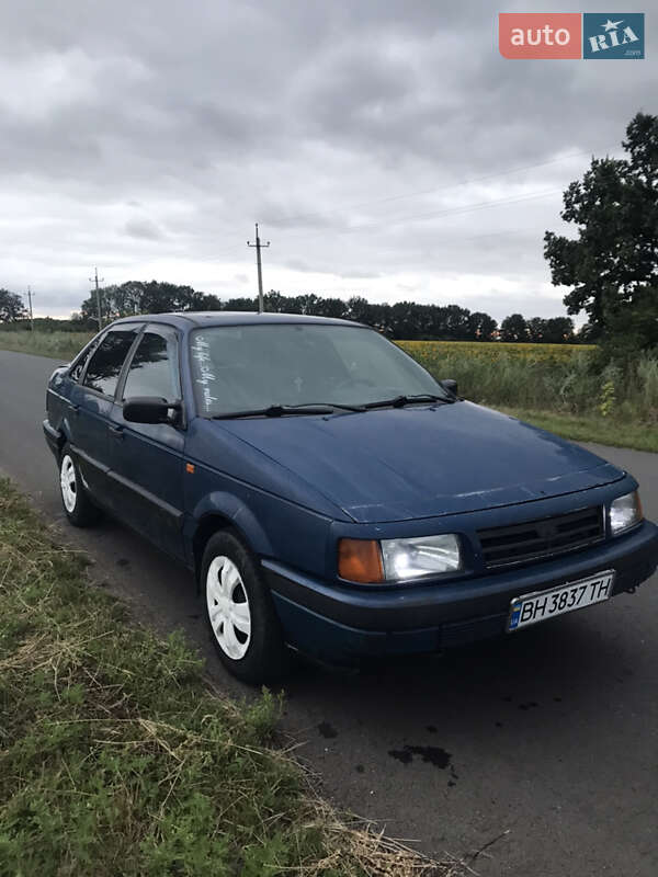Седан Volkswagen Passat 1988 в Подольске