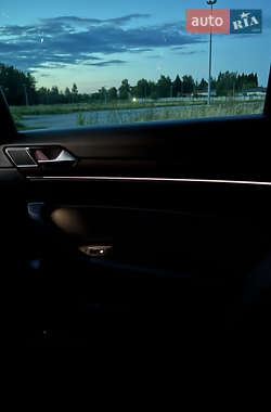 Седан Volkswagen Passat 2015 в 