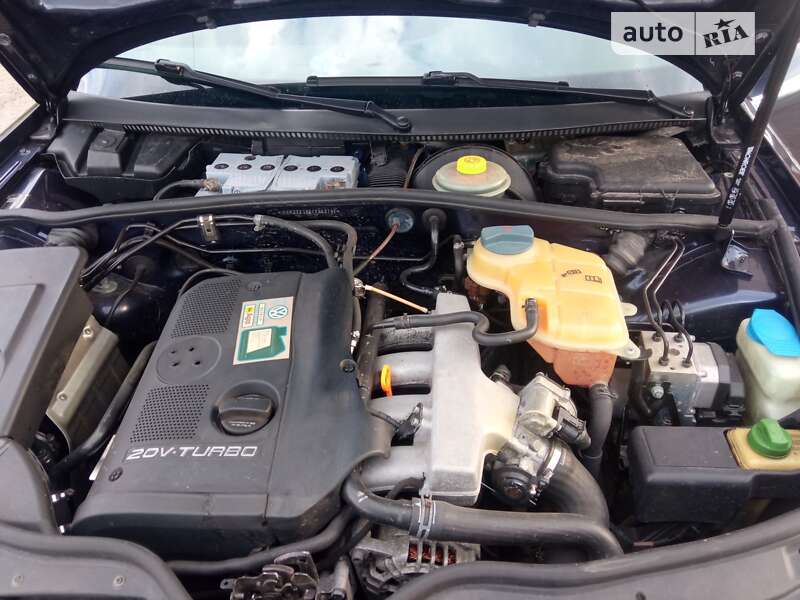Універсал Volkswagen Passat 1998 в Чугуєві