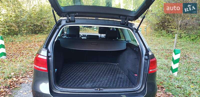 Універсал Volkswagen Passat 2013 в Ужгороді