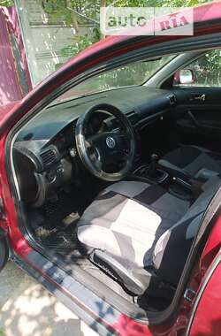 Седан Volkswagen Passat 1997 в 