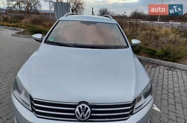 Універсал Volkswagen Passat 2012 в 