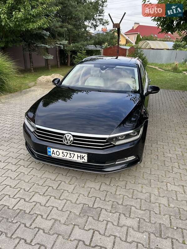 Універсал Volkswagen Passat 2015 в Ужгороді