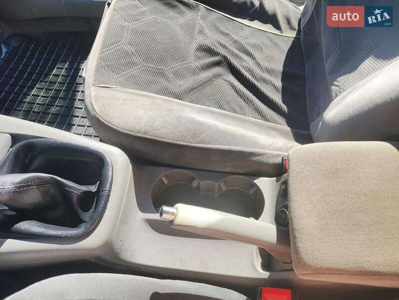 Седан Volkswagen Passat 1999 в Каменец-Подольском фото 13 Седан Volkswagen Passat 1999 в Каменец-Подольском