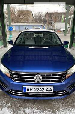 Седан Volkswagen Passat 2016 в Запорожье