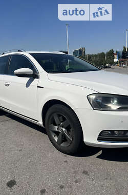 Седан Volkswagen Passat 2011 в Запоріжжі