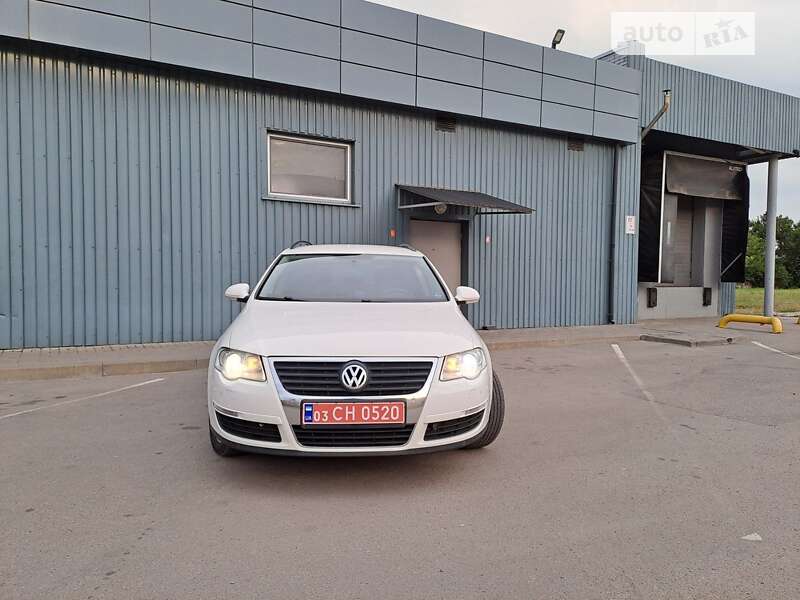 Універсал Volkswagen Passat 2010 в Знам'янці