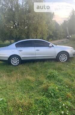 Седан Volkswagen Passat 2008 в Полонном