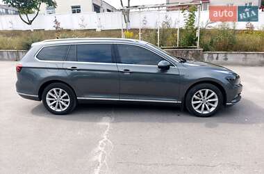 Универсал Volkswagen Passat 2015 в 