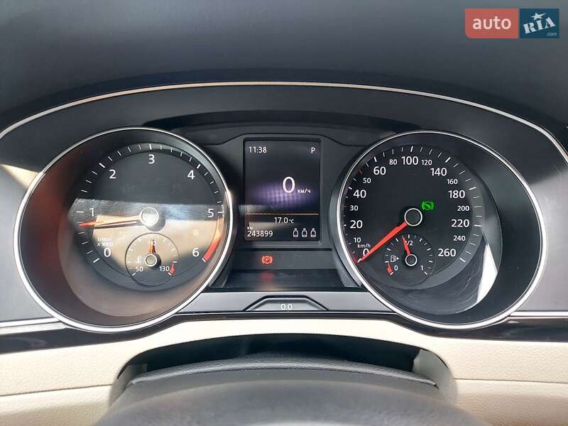 Універсал Volkswagen Passat 2015 в Тернополі