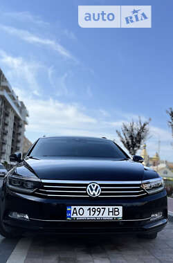 Універсал Volkswagen Passat 2015 в Ужгороді