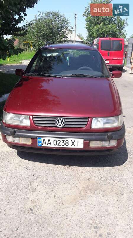 Универсал Volkswagen Passat 1996 в Черкассах