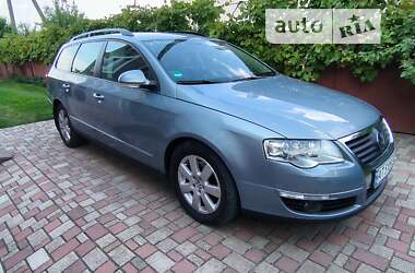 Универсал Volkswagen Passat 2010 в Ивано-Франковске