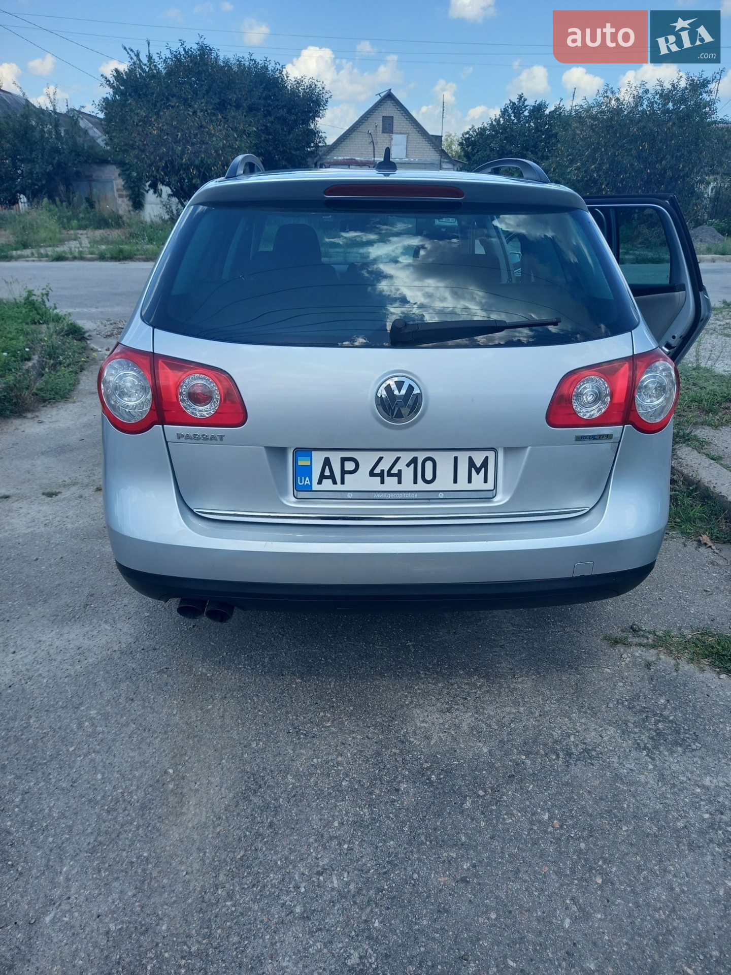 2010 Volkswagen Passat - мініатюра 3