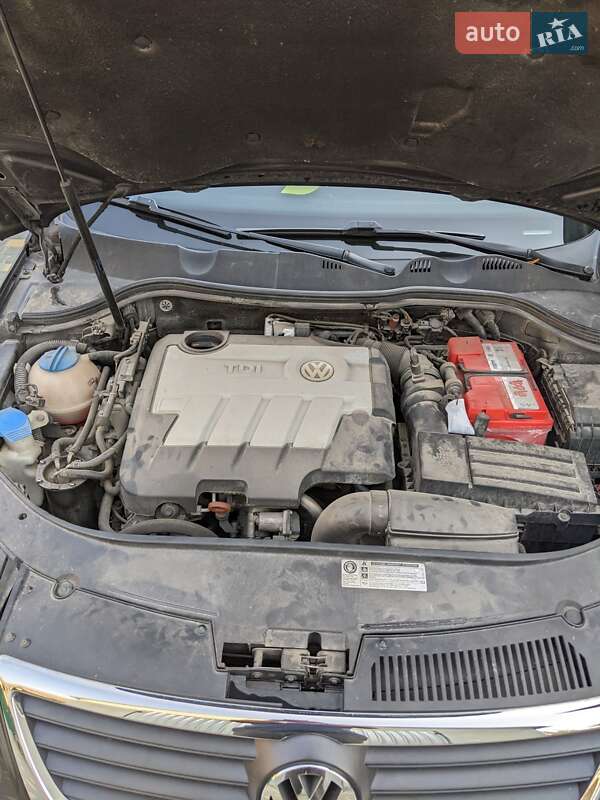 Универсал Volkswagen Passat 2009 в Городке