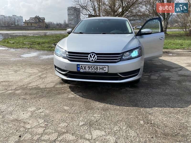 Седан Volkswagen Passat 2014 в Запорожье
