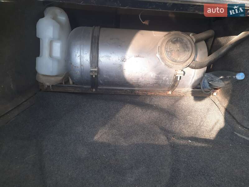 Седан Volkswagen Passat 1994 в Первомайске