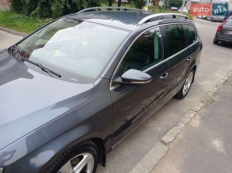Універсал Volkswagen Passat 2011 в Львові