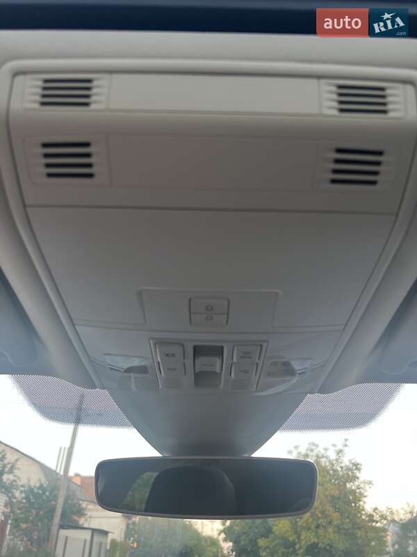 Универсал Volkswagen Passat 2015 в Житомире