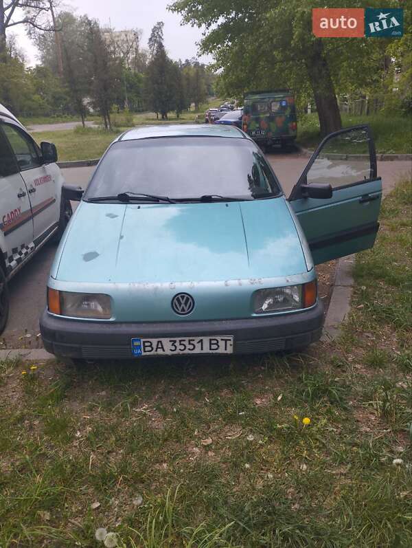 Седан Volkswagen Passat 1992 в Киеве