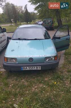 Седан Volkswagen Passat 1992 в Киеве