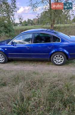 Седан Volkswagen Passat 2002 в 