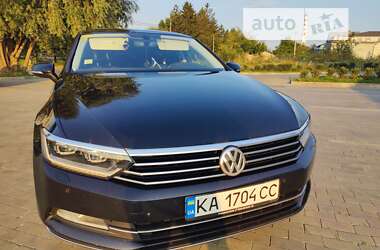 Седан Volkswagen Passat 2017 в Луцьку