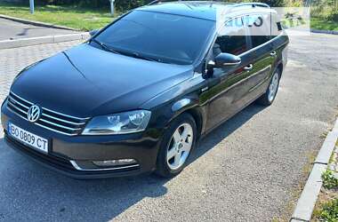 Універсал Volkswagen Passat 2011 в Збаражі