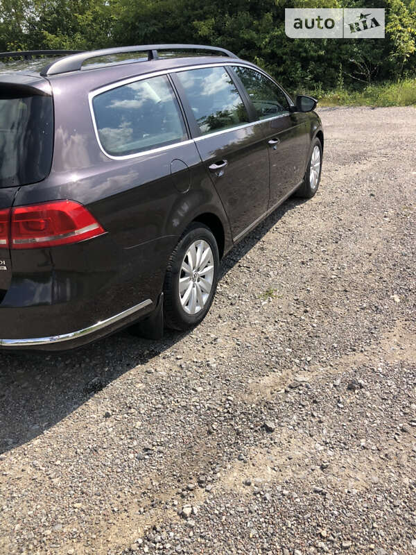 Универсал Volkswagen Passat 2011 в Тернополе