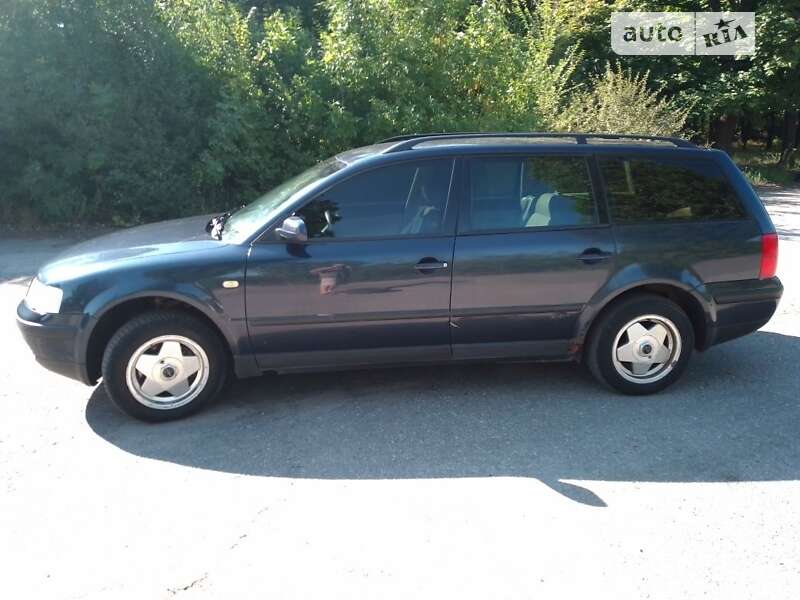 Универсал Volkswagen Passat 1998 в Перещепине