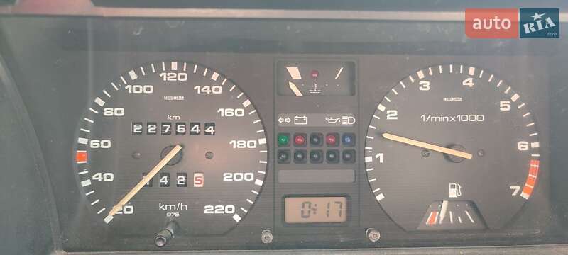 Универсал Volkswagen Passat 1986 в Малине