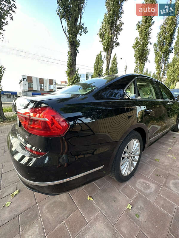 Седан Volkswagen Passat 2016 в Рівному
