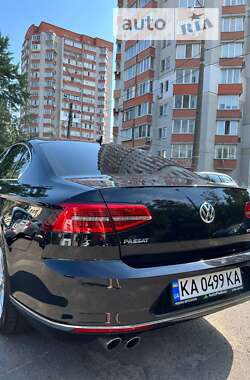 Седан Volkswagen Passat 2017 в Киеве