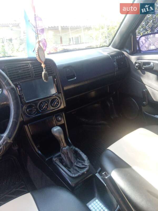 Седан Volkswagen Passat 1995 в Львове