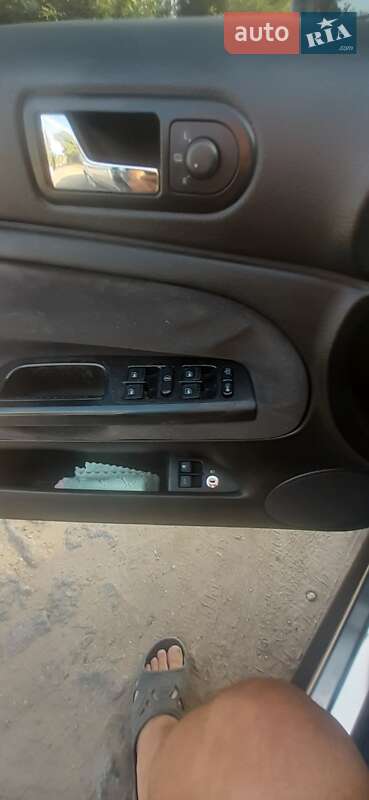 Седан Volkswagen Passat 2001 в Томашполі