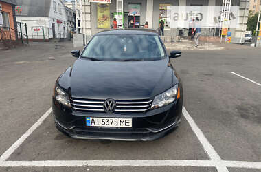 Седан Volkswagen Passat 2014 в Киеве