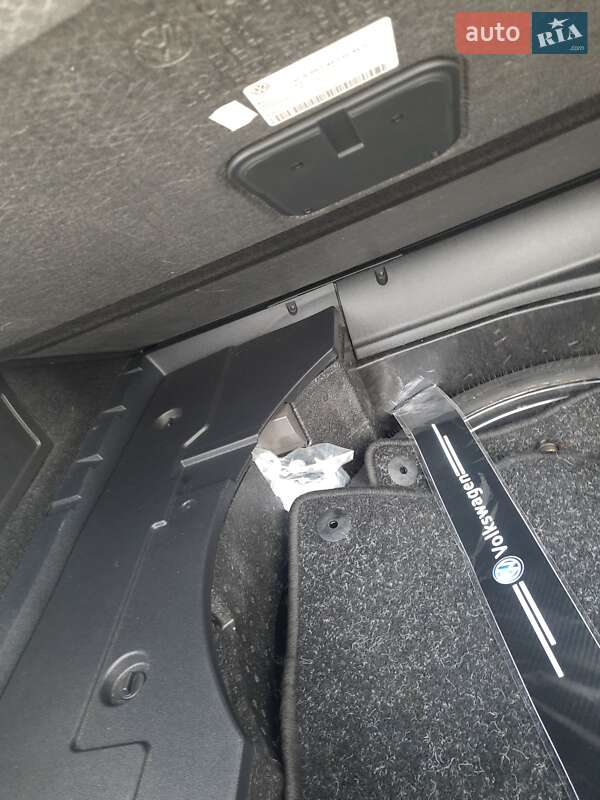 Универсал Volkswagen Passat 2013 в Жовкве фото 27 Универсал Volkswagen Passat 2013 в Жовкве