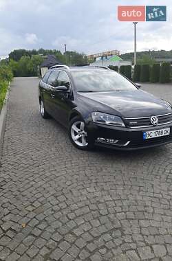 Универсал Volkswagen Passat 2013 в Жовкве